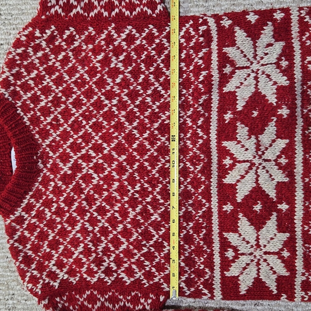 VINTAGE Red Snowflake Pattern Wool Sweater - Picture 6 of 13